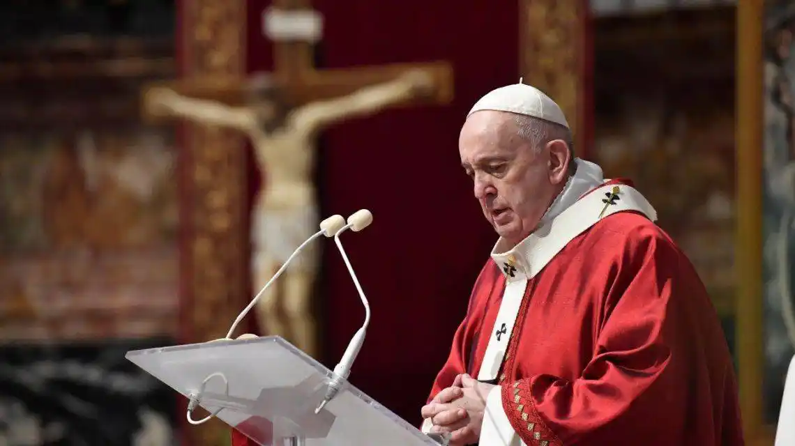 El papa Francisco llamó a terminar "con la pandemia de la pobreza"