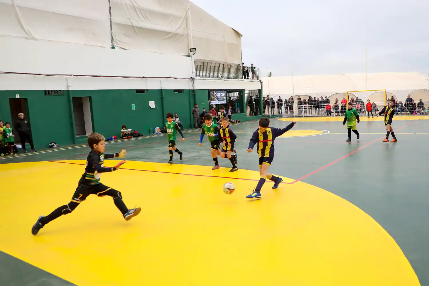 Se inauguró un playón deportivo en el Club de Regatas de Santa Fe