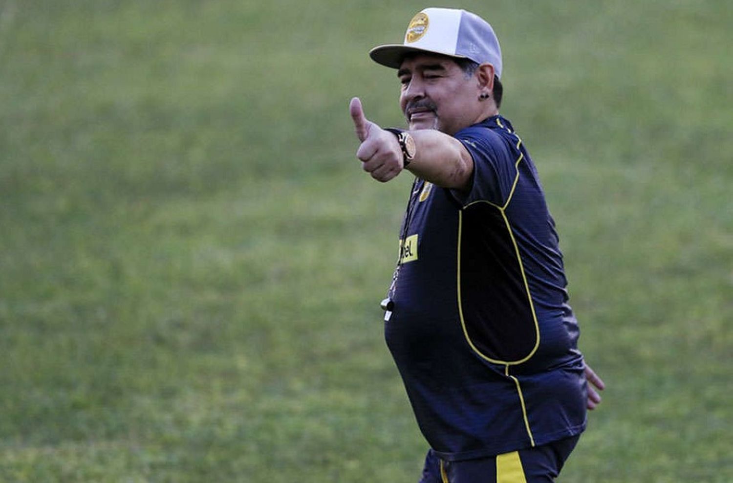 Maradona fue dado de alta tras ser operado del estómago