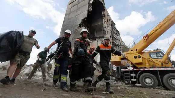 La vuelta a clases en la capital ucraniana  estuvo marcada por las amenazas de bomba