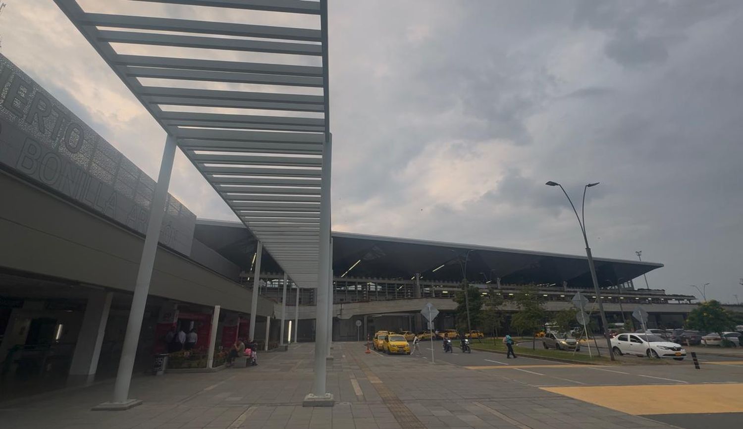Aeronáutica Civil de Colombia asume operación temporal del Aeropuerto Alfonso Bonilla Aragón de Cali