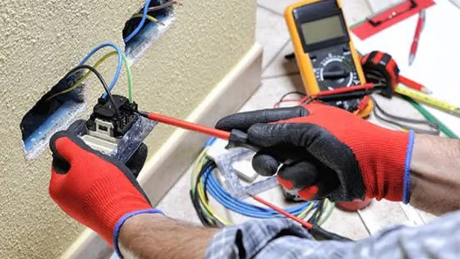 "El 40% de los incendios están relacionados a problemas eléctricos"