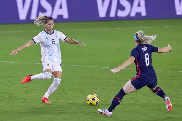 Huber, en uno de sus últimos partidos con el seleccionado argentino, frente a Estados Unidos en 2021.