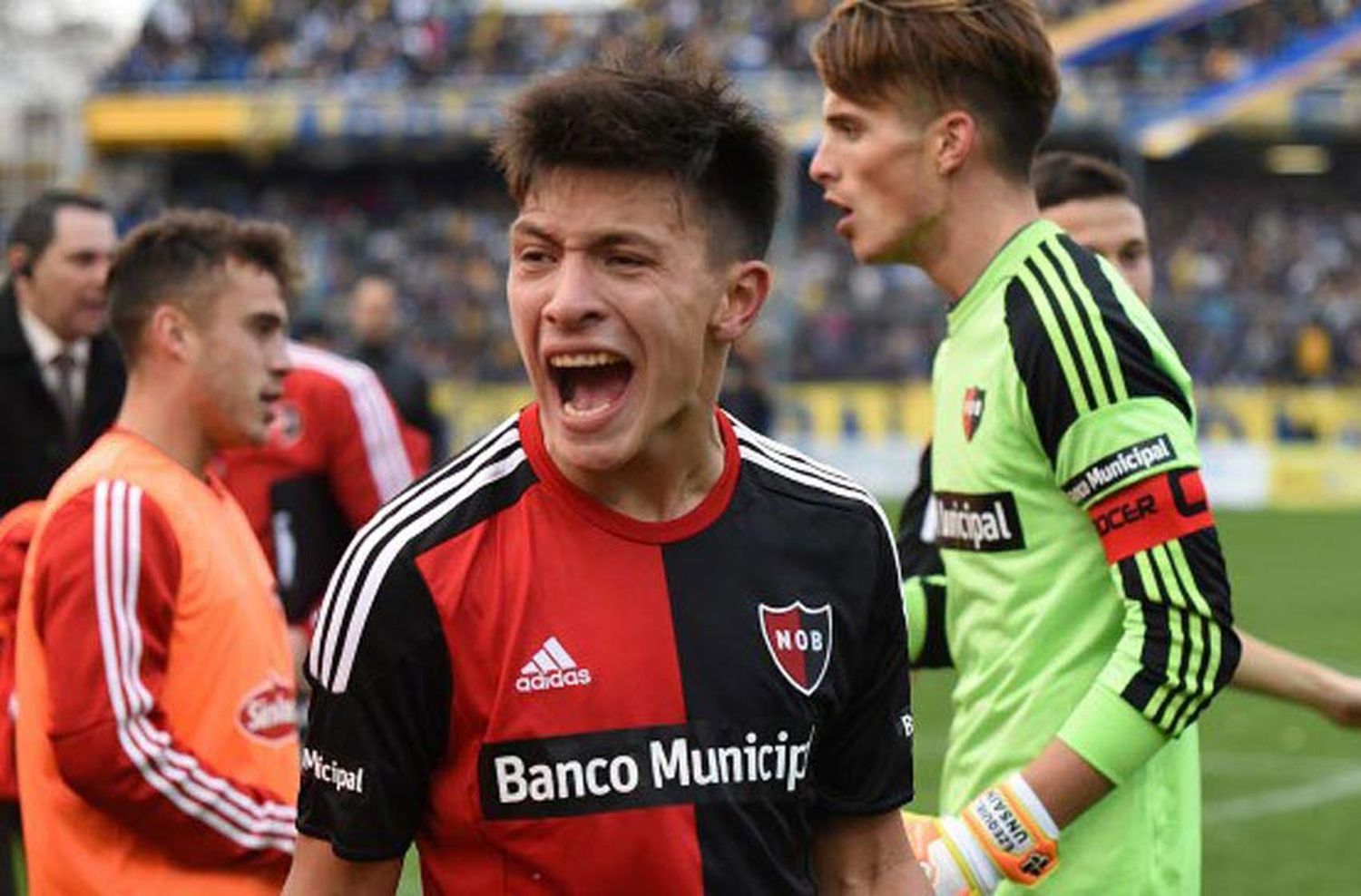 Lisandro Martínez: «Cuando llegué a Newell’s, Llop me dijo que no podía jugar de central»