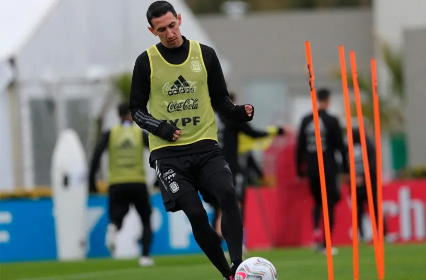 Tras el triunfo y clasificación, la Selección volvió al país para entrenar en el predio de AFA