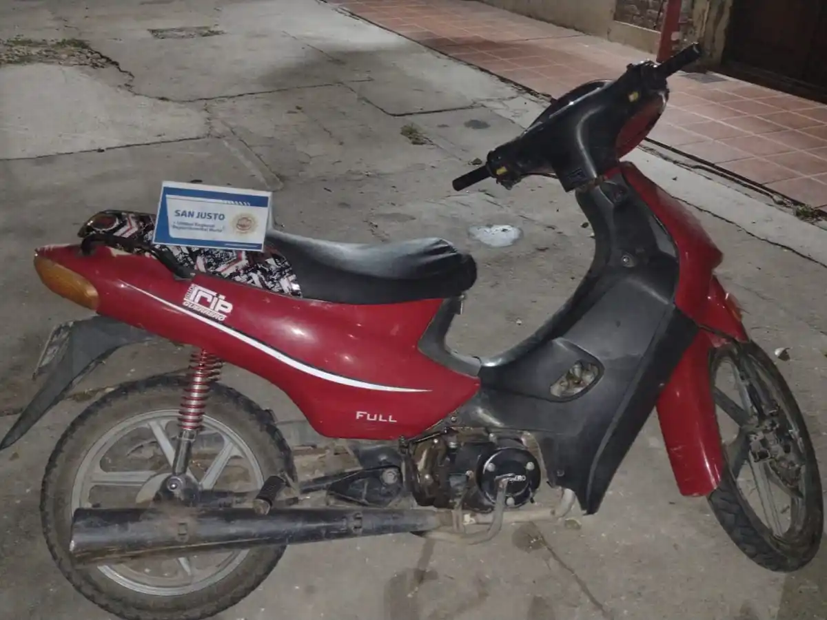 La Policía recuperó una moto robada   