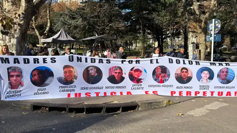 Marcharon de manera pacífica hasta los tribunales locales.