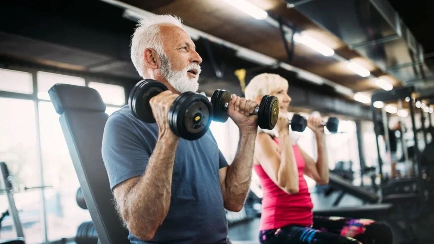 Hacer ejercicio entre los 45 y 65 años puede ayudar a prevenir el alzhéimer