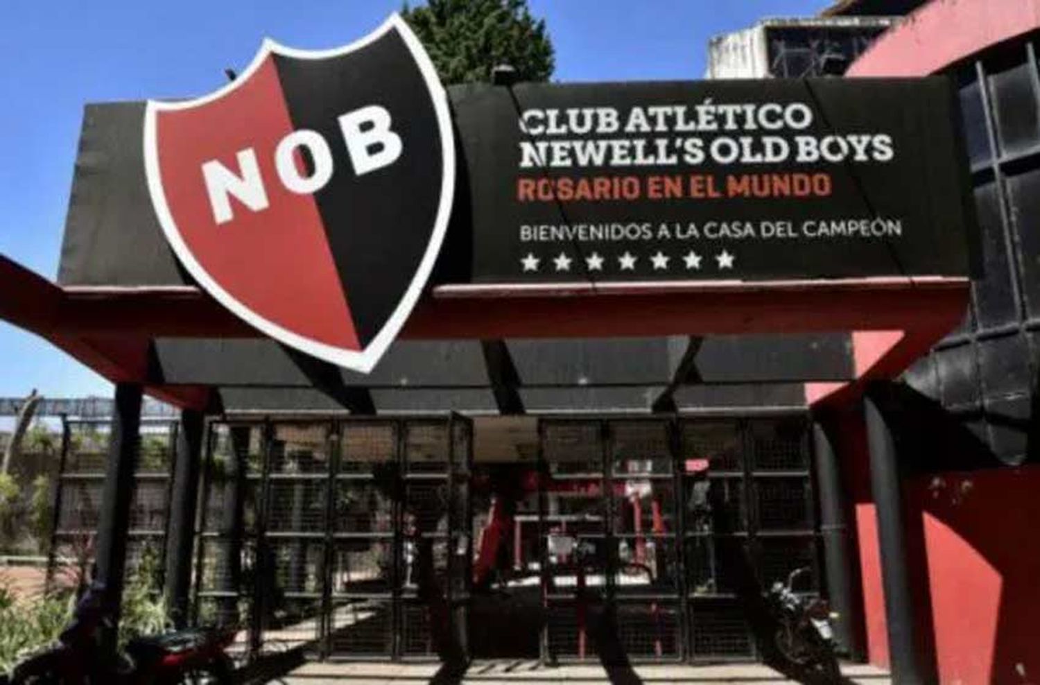 Tras la saga de violencia, Newell’s cierra preventivamente el sector de parrilleros