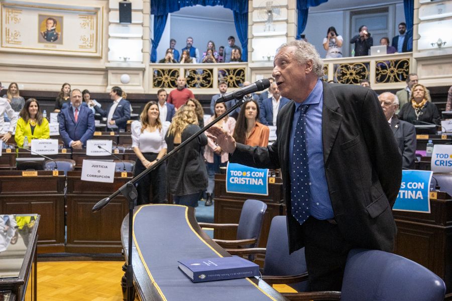 Quién es Carlos Alberto Battista, el diputado que reemplazó por una sesión a Bevilacqua y que asumirá en Transporte