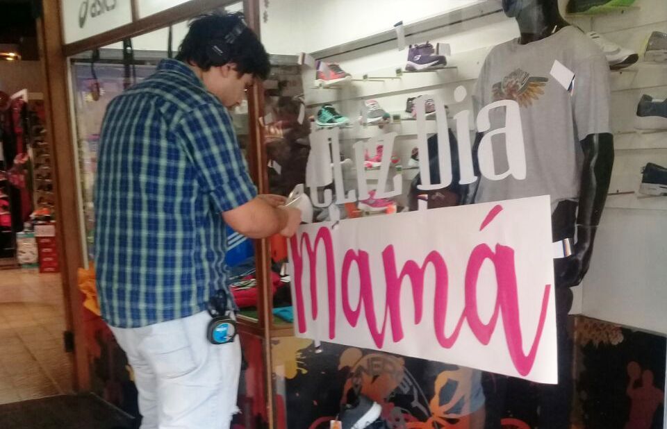 Día de la Madre: Las ventas crecieron 1,1 %, "poco si se tiene en cuenta que en 2016 cayó mucho"