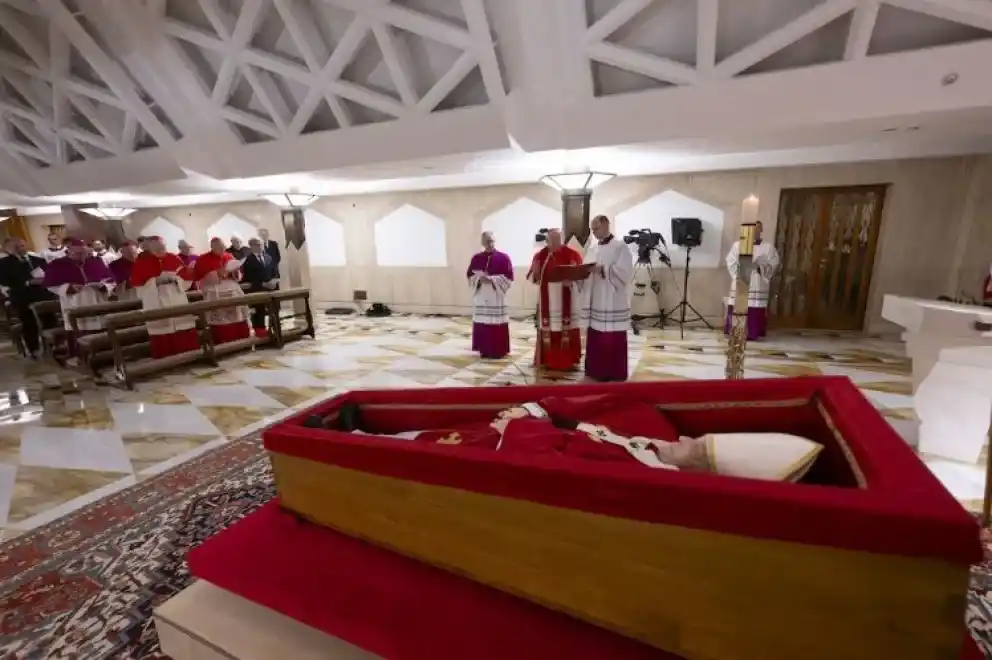 El Vaticano difundió este martes las primeras imágenes del Papa Francisco