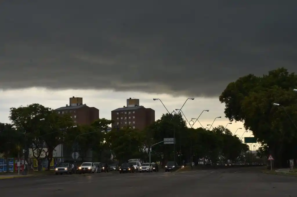 Rige un alerta amarillo por tormentas para este domingo en la ciudad de Santa Fe