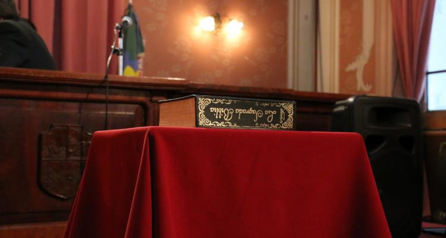 Juran los nuevos concejales y consejeros escolares