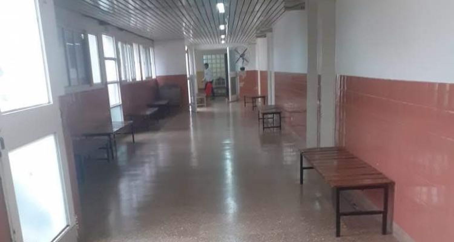 Se incendió una casa en el barrio Fonavi: Padre e hijo fueron internados en el Hospital por inhalar monóxido de carbono