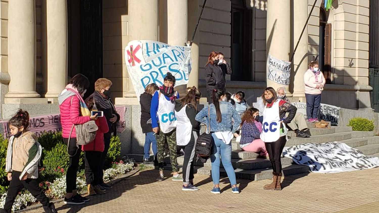 Los enfermeros presentaron un petitorio al Municipio para reducir la jornada laboral