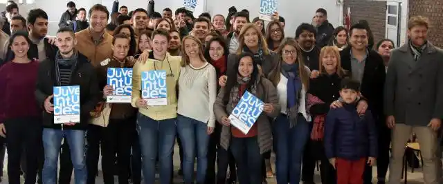 Centros de estudiantes y organizaciones recibieron aportes para profundizar el trabajo con jóvenes