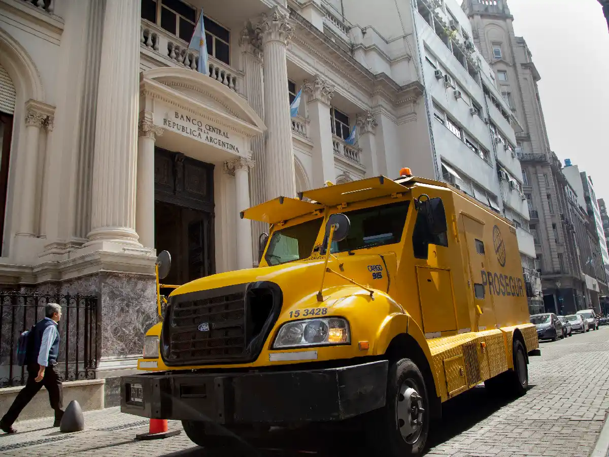 El Bcra dejará reservas de libre disponibilidad superiores a US$ 13.000  millones, por liquidaciones del campo  