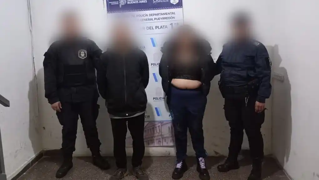 La víctima alcanzó a forcejear con los delincuentes, pero no logró recuperar el efectivo.