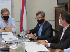 Larroque: actividad del intendente Hassell en Paraná