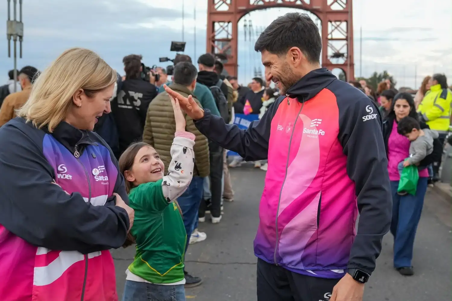 Juegos Suramericanos: unas 40.000 personas acompañaron la llegada de la Antorcha a Santa Fe - 4
