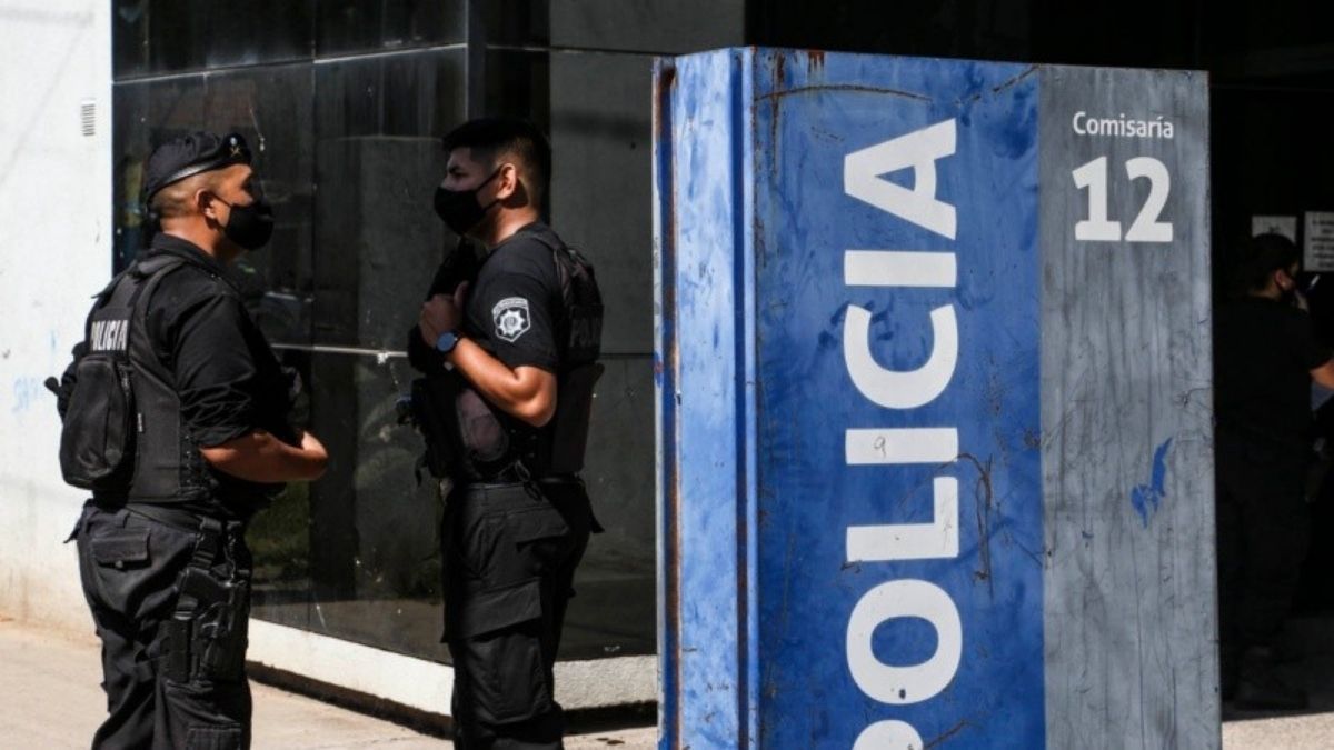 Disponen consignas policiales frente todas las comisarías de Rosario