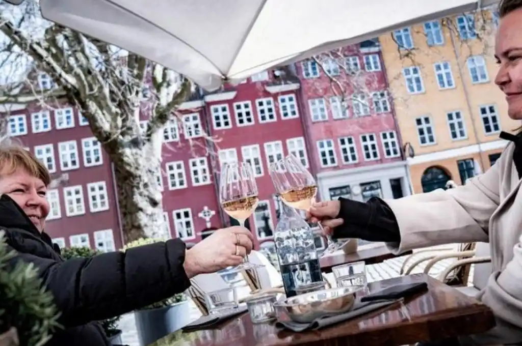 Dinamarca decreta el fin de la pandemia y elimina todas las restricciones