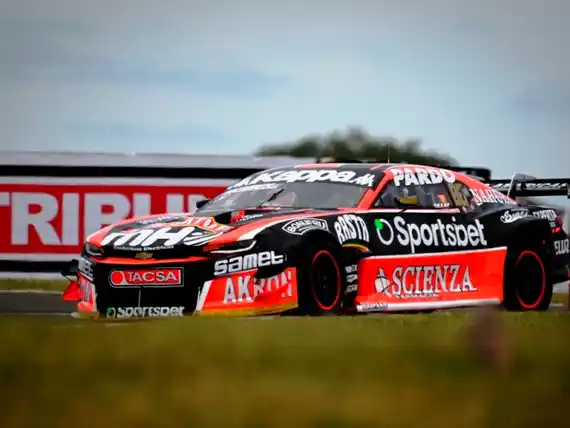 Canapino ganó en Paraná y alcanzó un récord histórico