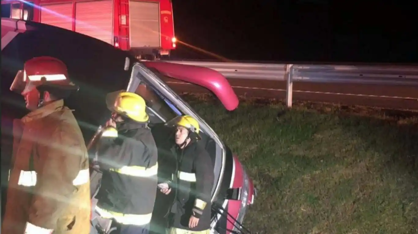 Volcó en Punta del Este un micro con chicos de La Plata