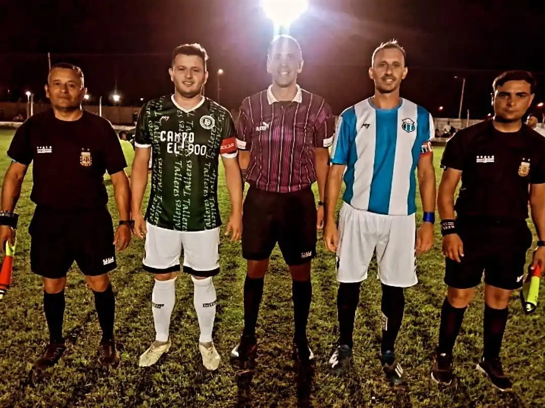 El duelo de venadenses quedó para Talleres que sumó sus primeros puntos en el torneo.