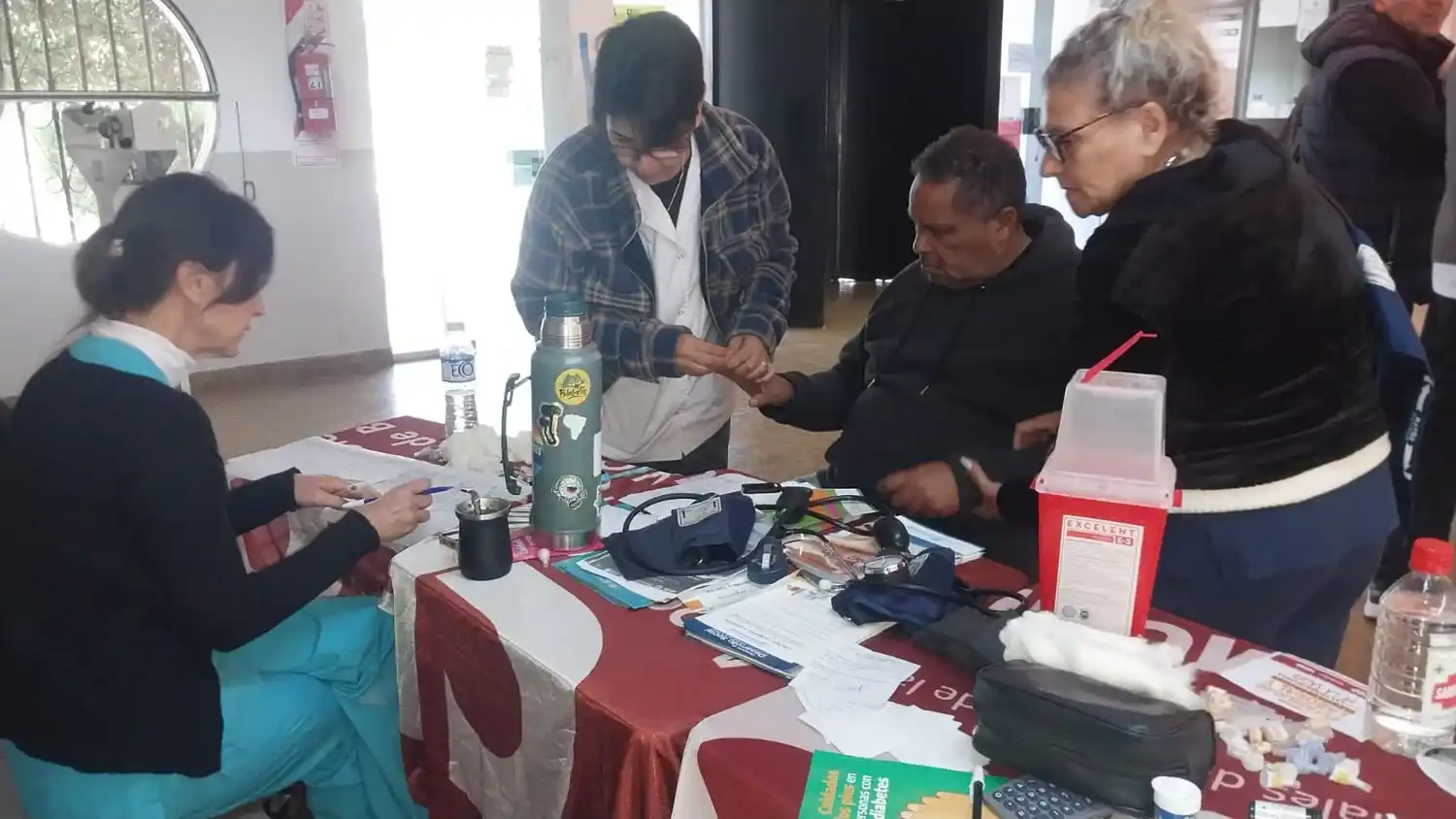 Laura agradece al personal del Hospital por su atención