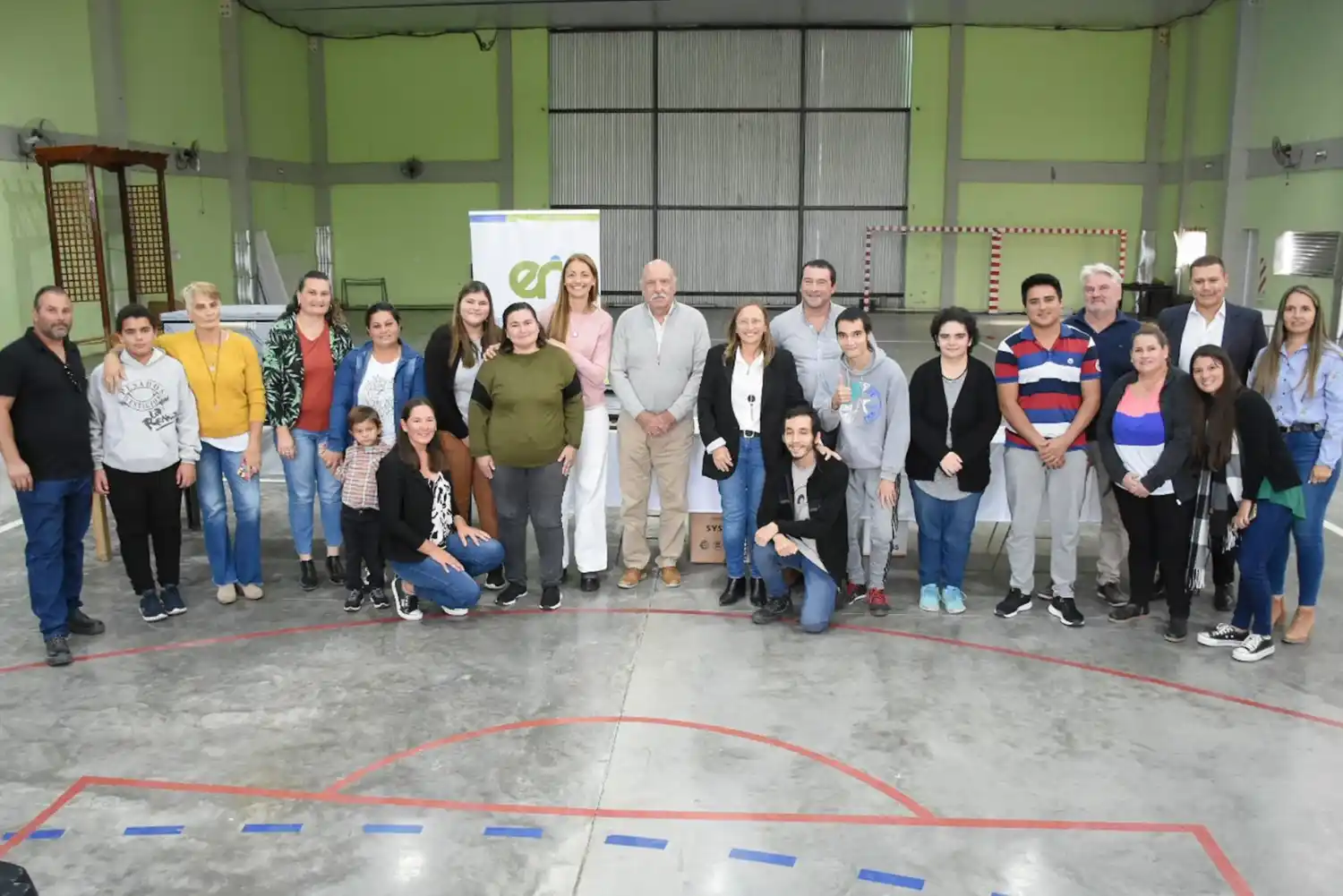 El gobierno fortalece con equipamiento de trabajo a emprendimientos de la Economía Social de Colonia Elía