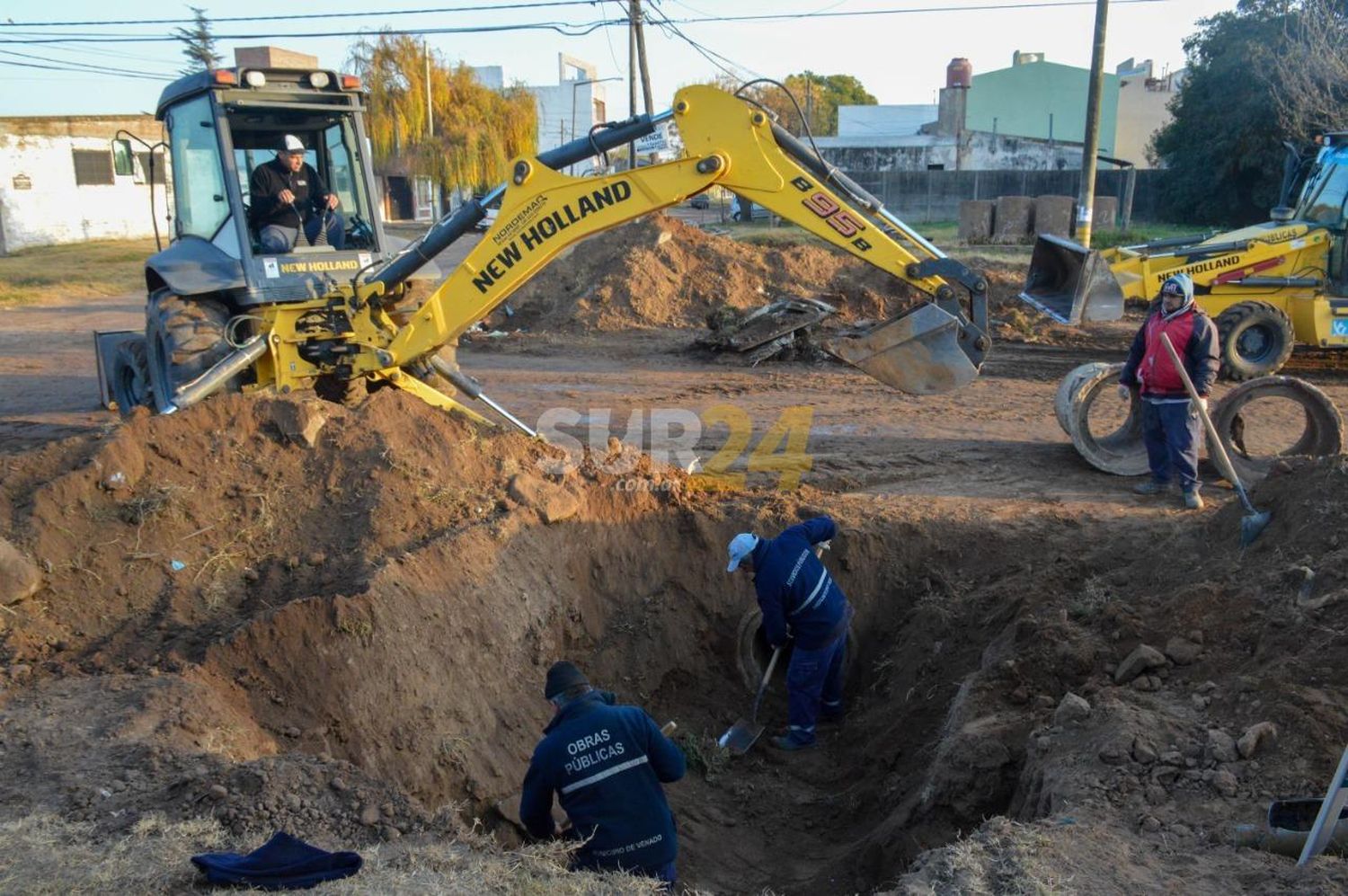 El gobierno municipal continúa con la limpieza y el mantenimiento de desagües  