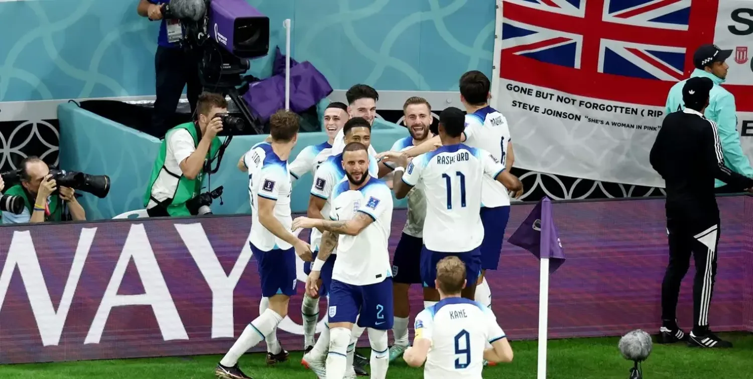 Inglaterra venció a Gales y enfrentará a Senegal en octavos de final