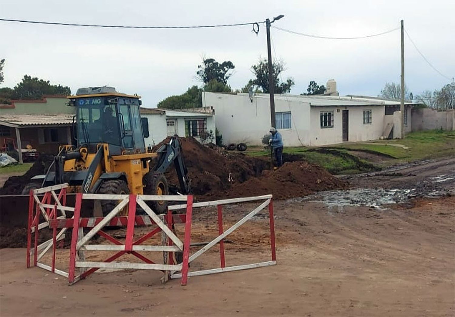 Comenzó obra de cloacas y agua por $54.000.000