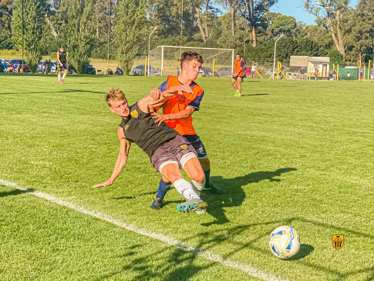 Una imagen de los últimos amistosos del equipo aurinegro.