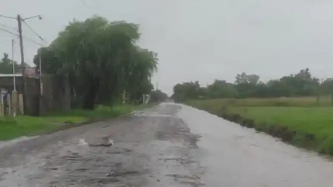 Temporal en una localidad entrerriana: 14 familias debieron ser asistidas por inundación