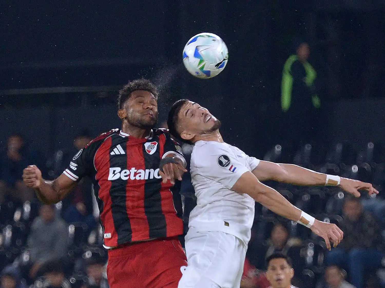 Borja volvió a tener poco peso en el ataque millonario.