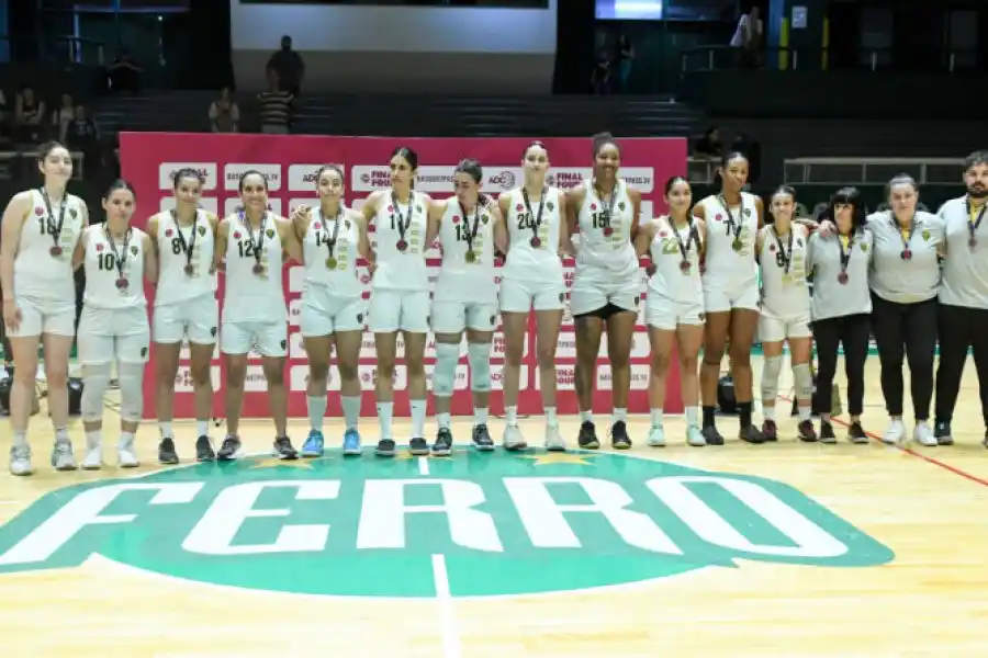 Cande Gentinetta subcampeona con Obras