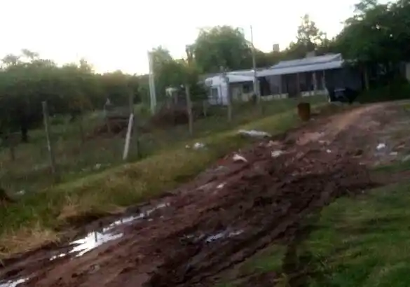 Reclaman mantenimiento de calles: "si llueve no podemos entrar"