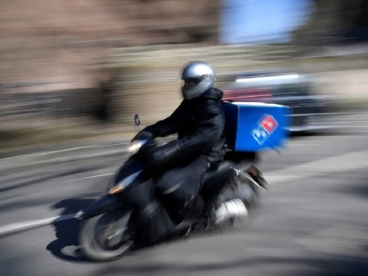 Tras robo, pagó un rescate para recuperar la moto que  usa para delivery de pizzas   