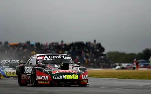 TC: Aguirre fue el más rápido bajo la lluvia en Concepción