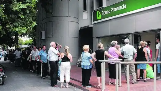Jubilados bonaerenses comienzan a cobrar aumentos esta semana