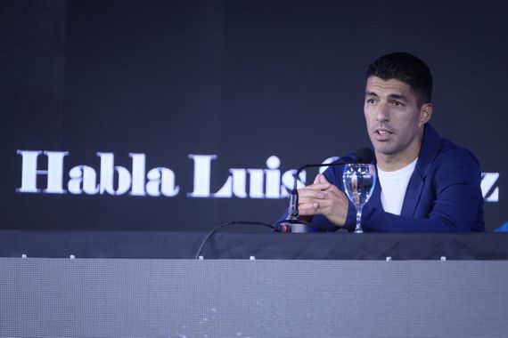 Messi le dio su aliento a un emocionado Suárez