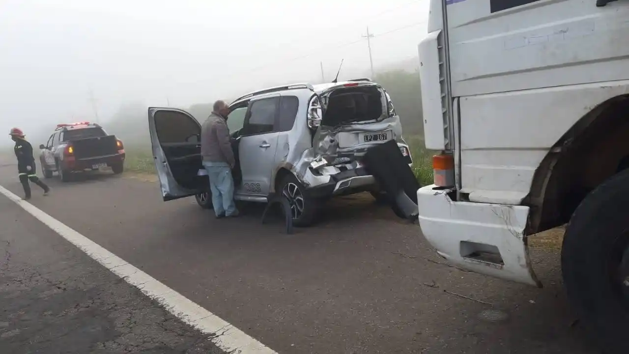 Un camión chocó de atrás a un auto en plena Autovía 14: no hubo lesionados