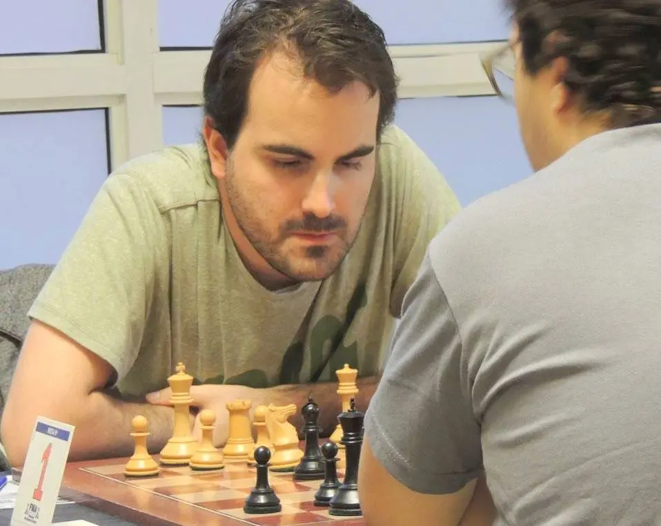 En su mejor momento, Tristán se  prueba en el primer nivel del país