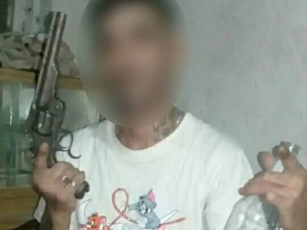 Allanaron dos domicilios de la ciudad en el marco de una investigación por amenazas calificadas