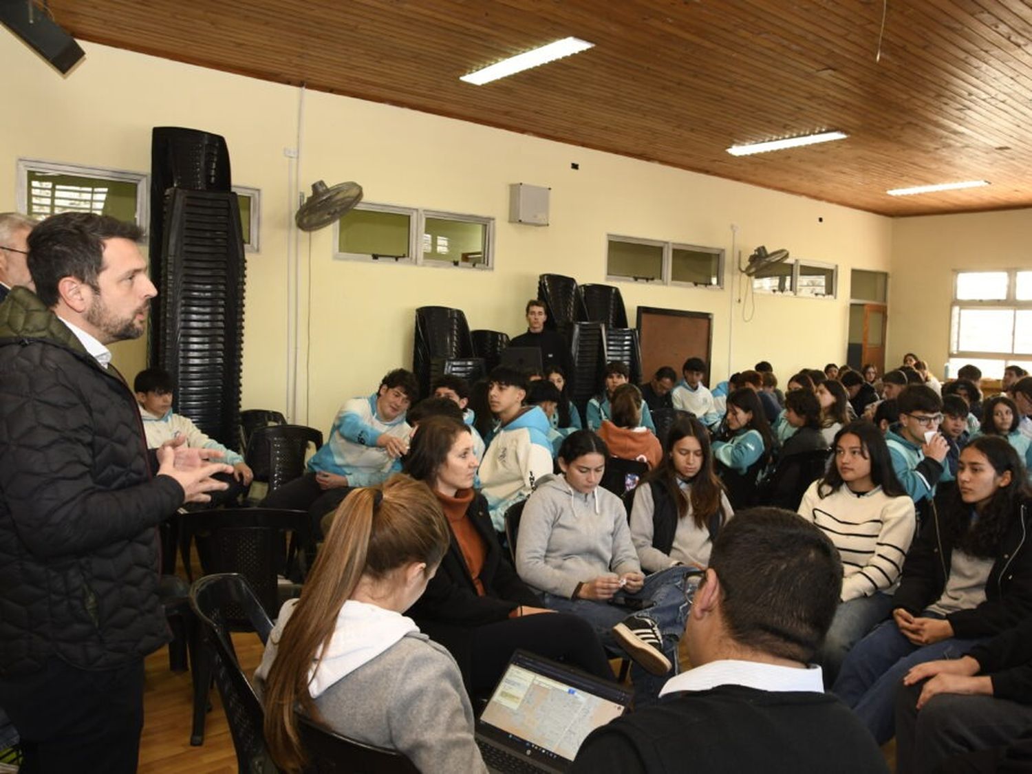 imagen Jóvenes protagonistas del futuro de Avellaneda