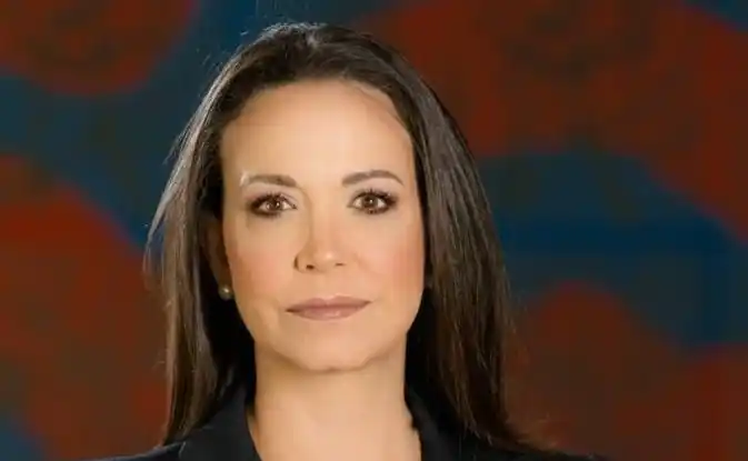 María Corina Machado “reconfortada” porque Requesens está con su familia