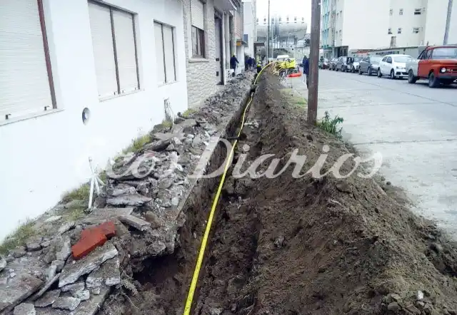Renuevan red de gas en un sector